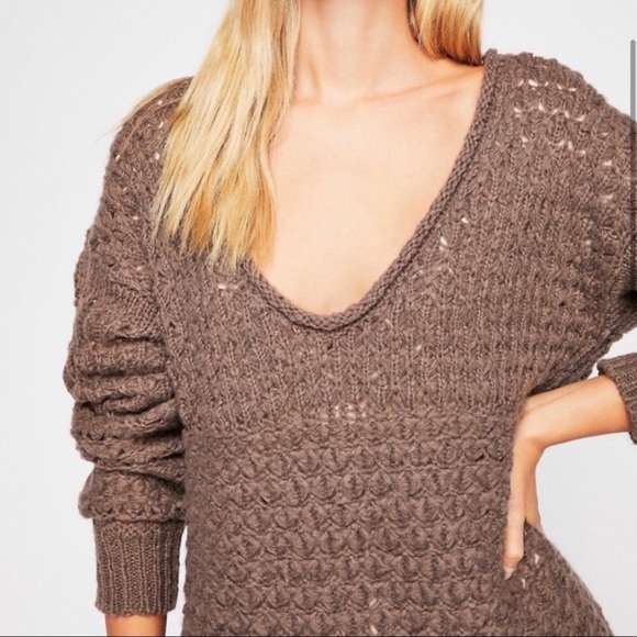 NWT Free People “Crashing Waves” Pullover. Size M - Picture 2 of 7